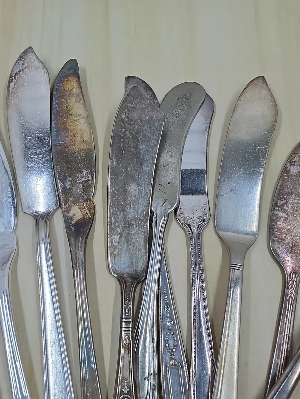 Vintage & Antique Butter Knives Silverplate Stainless Set Of 12 Mix-n-Match